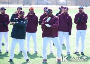 古巴「壞小子」普伊格（前排右一）