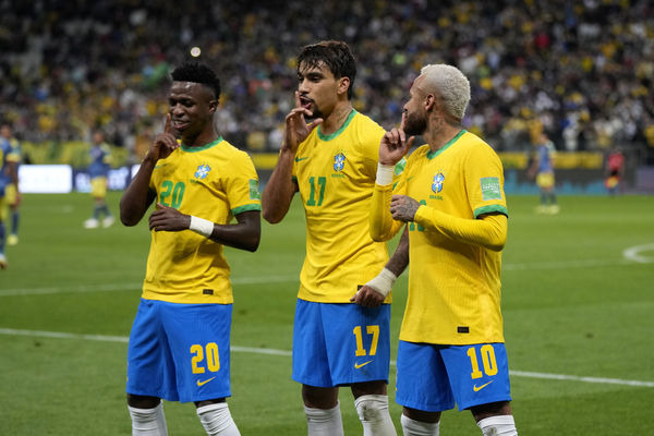 ▲帕奎塔（Lucas Paqueta）、內馬爾(Neymar)慶祝進球 。（圖／達志影像／美聯社）

