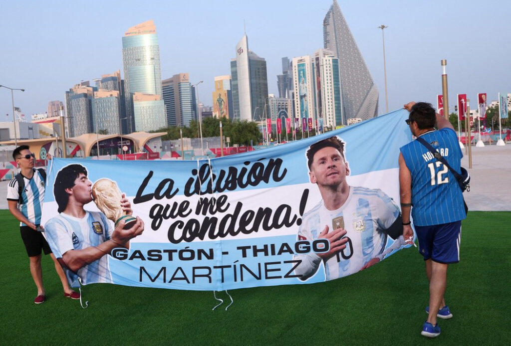 阿根廷自從1986年在馬拉度納領軍下贏得世足冠軍之後，數十年來都在尋找「下一個迭戈」，直至少年時期即展露天才的梅西出現。 圖／路透社

